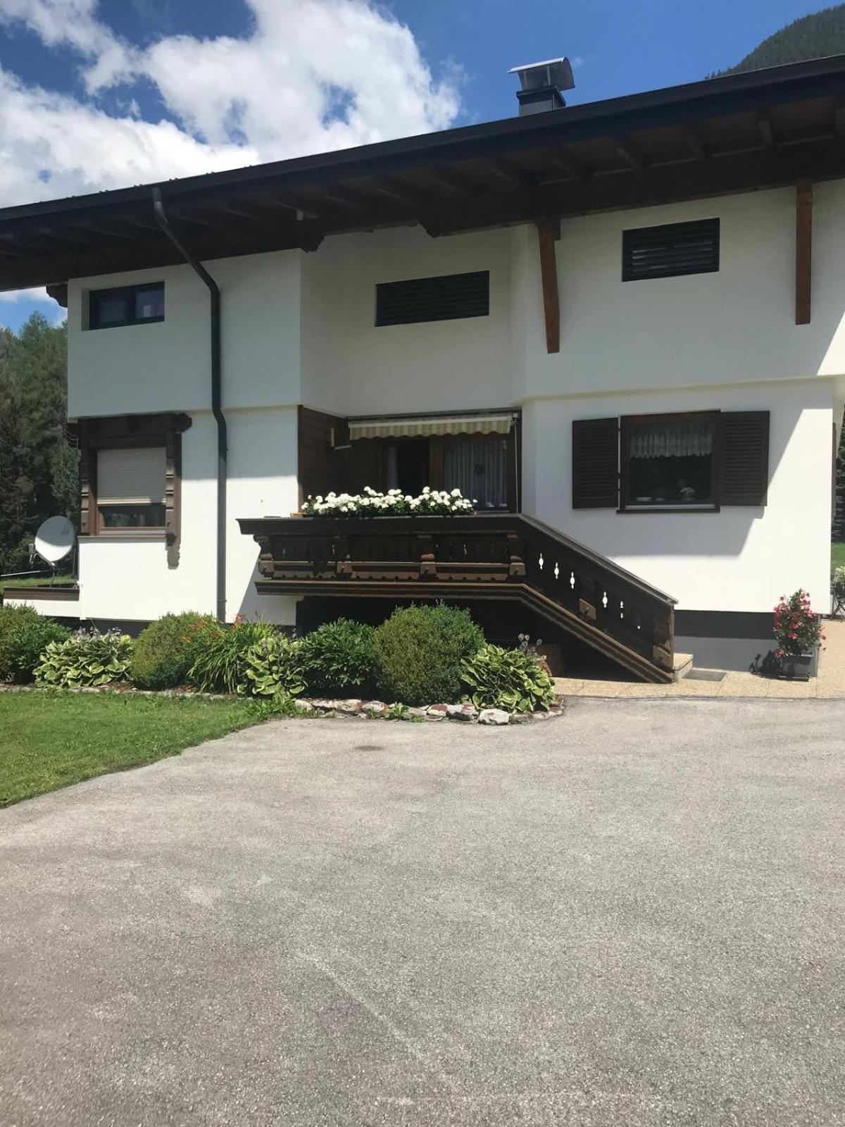 Ferienwohnungen Schleich Nassereith Exterior photo